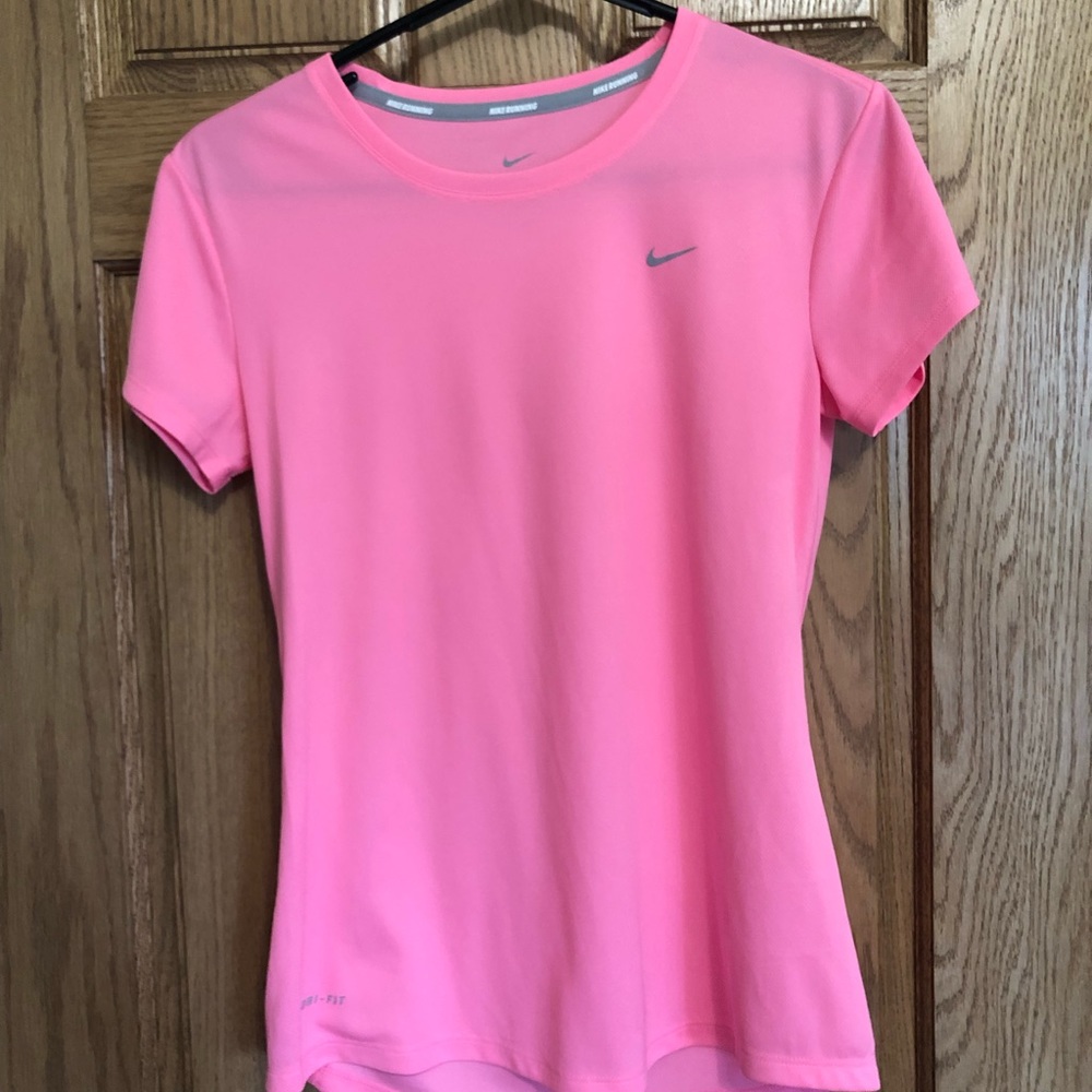 Nike tee